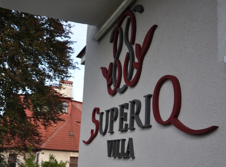SuperiQ Villa  ?v=2