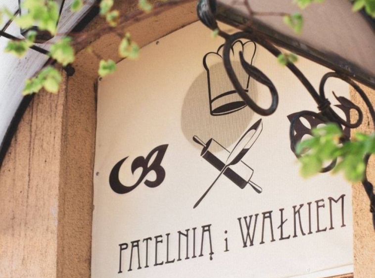 Bar Patelnią i Wałkiem