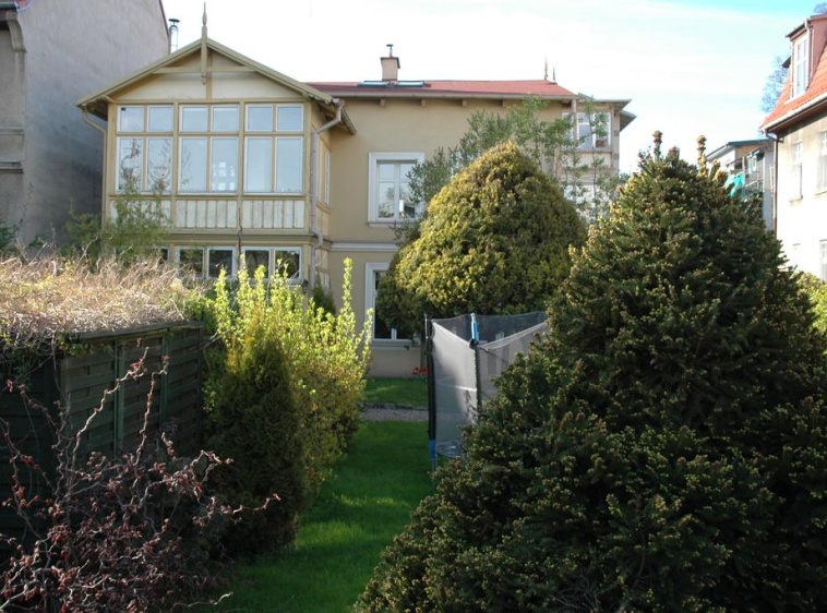 Willa Z Ż&oacute;łtą Werandą ?v=2